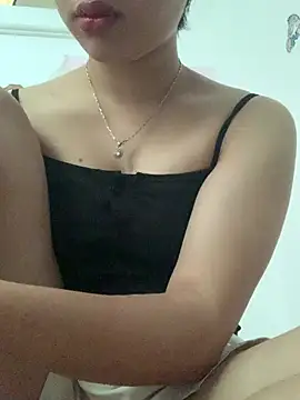 Snapshot of Nguyenha11 chatting on July 10, 2:05 am Nguyenha11 online show from July 10, 2:05 am