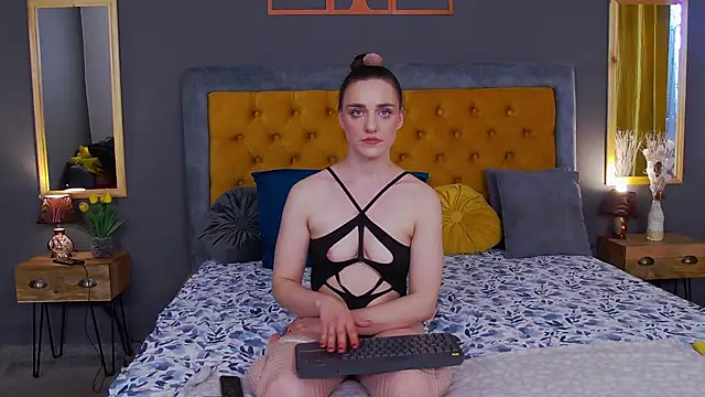 Jessica White  online show from June 11, 5:49 am