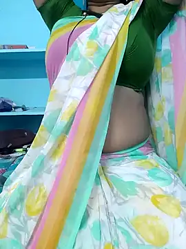 Snapshot of yelmaji91 chatting on October 24, 4:42 am yelmaji91 online show from October 24, 4:42 am