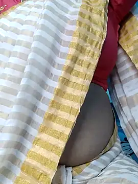 Snapshot of yelmaji91 chatting on October 26, 4:51 am yelmaji91 online show from October 26, 4:51 am