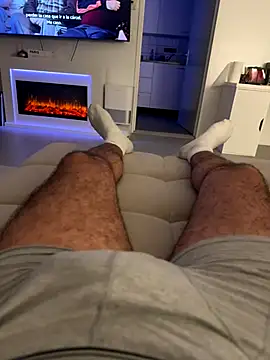 Snapshot of analtake13 chatting on October 31, 5:25 pm analtake13 online show from October 31, 5:25 pm