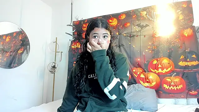 Ivy nt online show from November 1, 1:02 pm