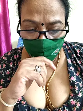 heera-rani online show from March 8, 9:02 am