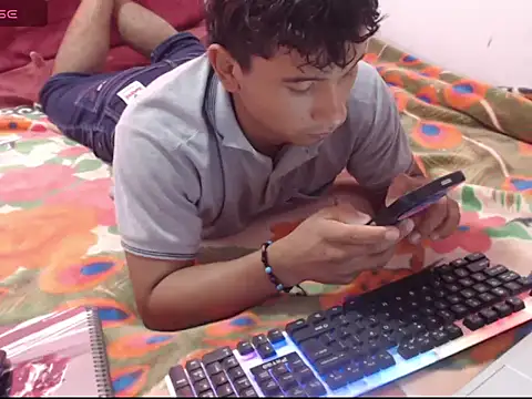 Snapshot of _Duvan_123 chatting on December 16, 4:01 pm Duvan 123 online show from December 16, 4:01 pm