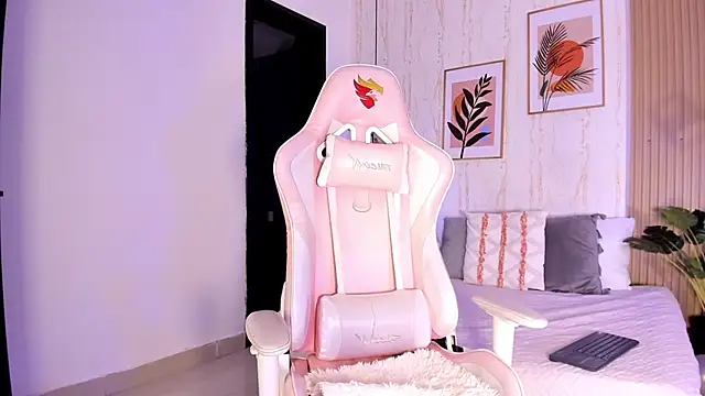 Ayleen Dunkan online show from November 7, 12:38 pm