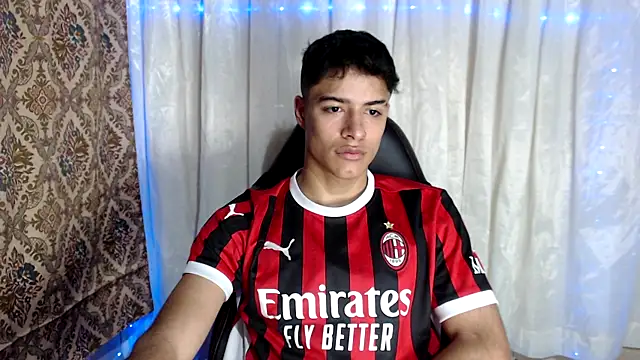 Snapshot of jacobbiker chatting on November 14, 6:23 am jacobbiker online show from November 14, 6:23 am