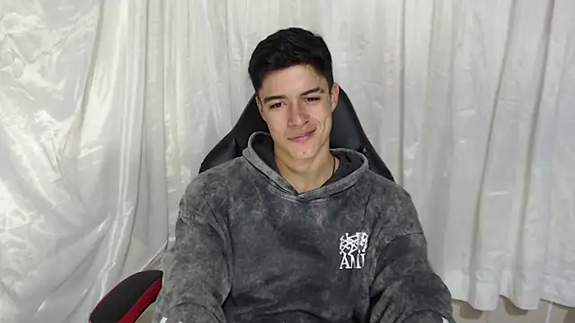 Snapshot of jacobbiker chatting on November 24, 5:51 am jacobbiker online show from November 24, 5:51 am