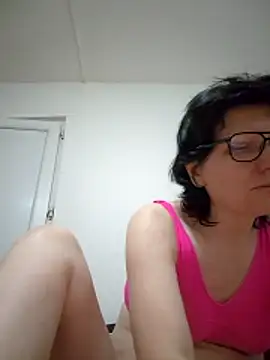 Vera Elle online show from March 9, 7:18 pm