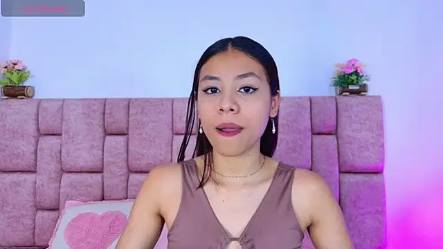 ScarlettLuxe online show from November 22, 11:31 am