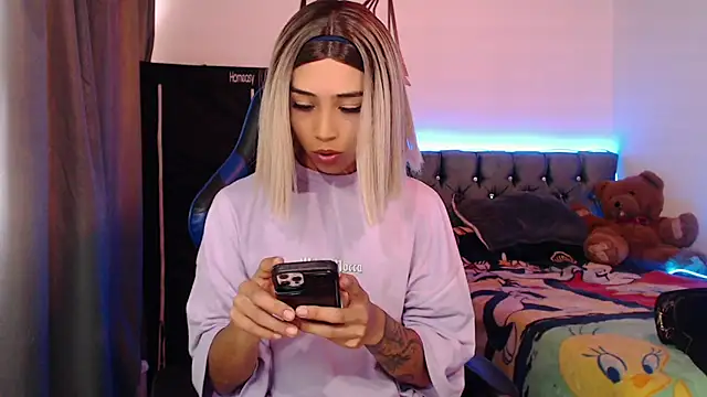 Snapshot of Sweet-Cris chatting on October 29, 2:08 pm Sweet-Cris online show from October 29, 2:08 pm