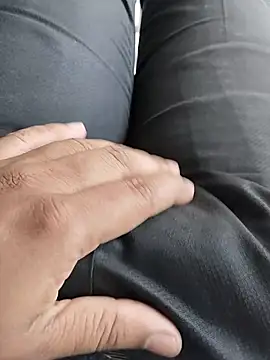 Snapshot of hunk28_6 chatting on October 20, 8:26 am hunk28 6 online show from October 20, 8:26 am