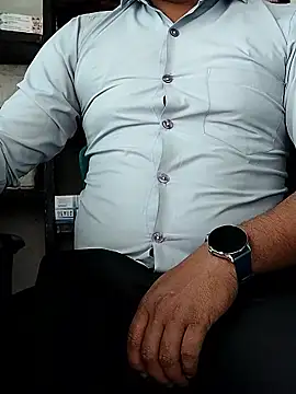 Snapshot of hunk28_6 chatting on November 23, 6:46 am hunk28 6 online show from November 23, 6:46 am