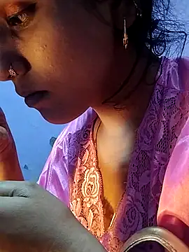 Snapshot of hunk28_6 chatting on December 20, 4:47 pm hunk28 6 online show from December 20, 4:47 pm