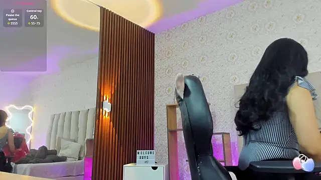 Snapshot of BLUE_TAY1 chatting on September 15, 11:43 am BLUE TAY1 online show from September 15, 11:43 am