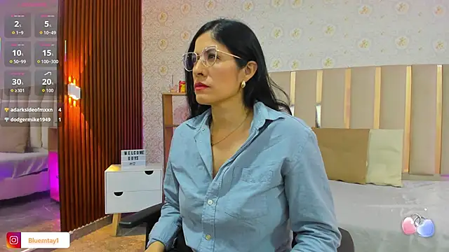 Snapshot of BLUE_TAY1 chatting on October 6, 6:38 pm BLUE TAY1 online show from October 6, 6:38 pm