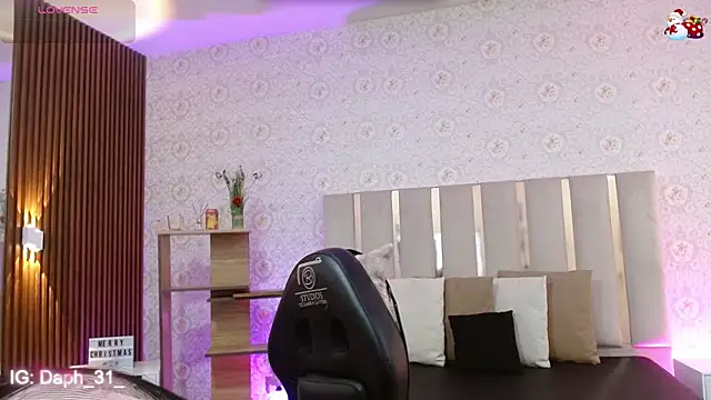 Snapshot of BLUE_TAY1 chatting on November 16, 12:11 pm BLUE TAY1 online show from November 16, 12:11 pm