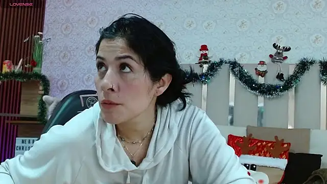 Snapshot of BLUE_TAY1 chatting on December 4, 11:52 am BLUE TAY1 online show from December 4, 11:52 am