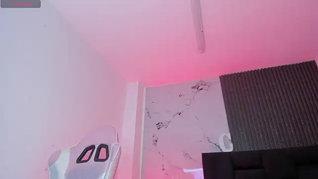 chloesagee online show from June 11, 10:19 pm