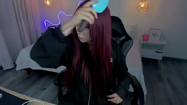 Noahcryptic online show from January 18, 4:49 am