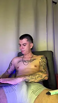 chris suarez online show from June 20, 3:53 am