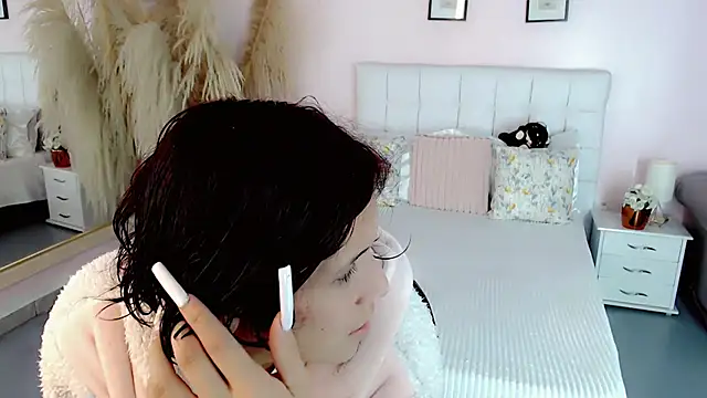 nathalialoes1 online show from November 20, 6:51 pm