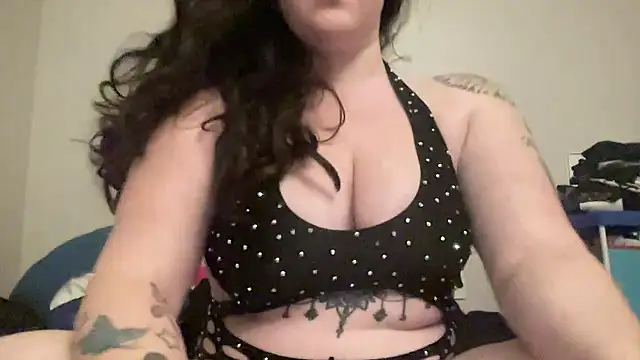 Snapshot of Electraaxoxo chatting on January 7, 12:46 am Electraaxoxo online show from January 7, 12:46 am