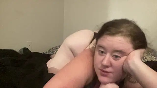 Snapshot of Electraaxoxo chatting on April 15, 2:29 am Electraaxoxo online show from April 15, 2:29 am