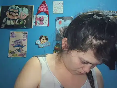 Snapshot of chanito_1421 chatting on November 24, 6:18 pm chanito 1421 online show from November 24, 6:18 pm