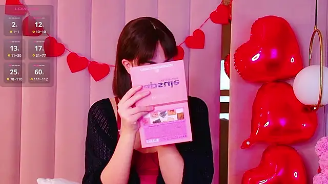 Miranda Kerry online show from February 13, 6:42 am