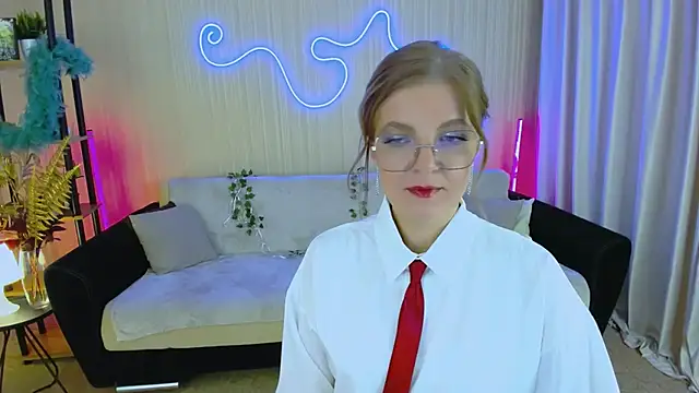 Snapshot of YourUniverser chatting on October 13, 2:06 pm YourUniverser online show from October 13, 2:06 pm