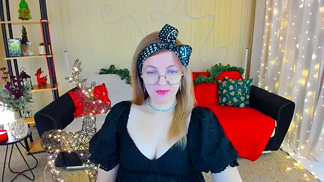 YourUniverser online show from December 22, 10:45 am