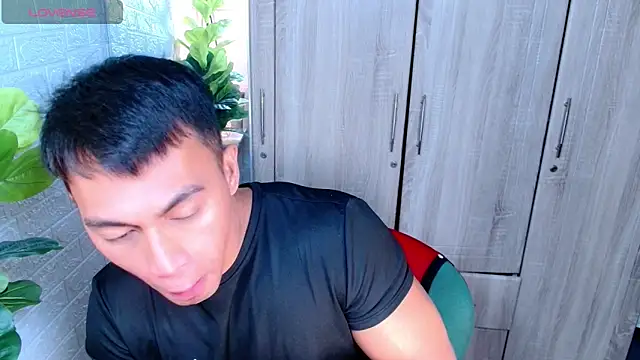 PinooyMilker online show from December 16, 1:16 pm