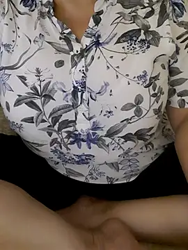 zerdaliii online show from July 2, 9:43 pm
