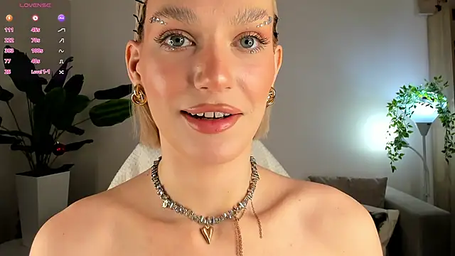 Ice Strawberry online show from January 17, 3:22 am