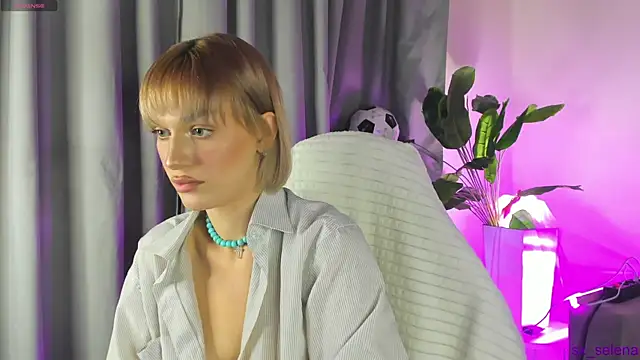 Ice Strawberry online show from July 15, 2:50 am
