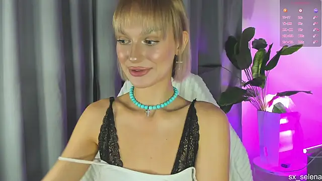 Ice Strawberry online show from July 22, 2:47 am