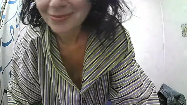 Snapshot of ValleriWind chatting on July 17, 10:58 pm ValleriWind online show from July 17, 10:58 pm