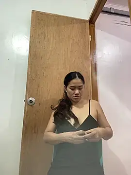 Snapshot of wildpussycat69 chatting on October 4, 5:49 am wildpussycat69 online show from October 4, 5:49 am