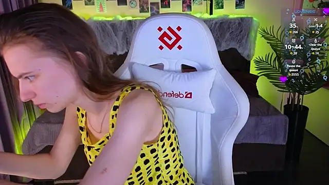 kaleriyaa  online show from October 30, 1:29 am