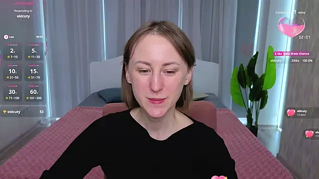 LuluChiiii online show from October 20, 10:05 am