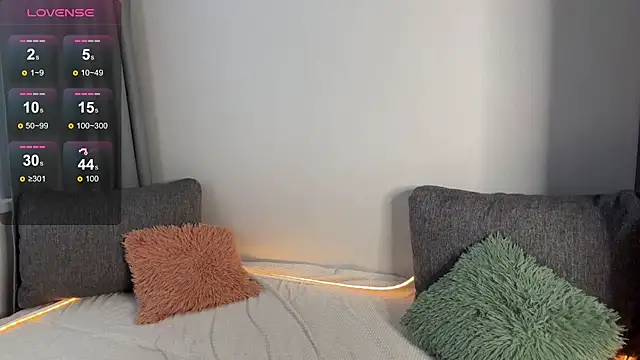 Snapshot of dan_diana chatting on October 25, 12:23 pm dan diana online show from October 25, 12:23 pm