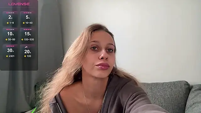 Snapshot of dan_diana chatting on November 4, 11:53 am dan diana online show from November 4, 11:53 am