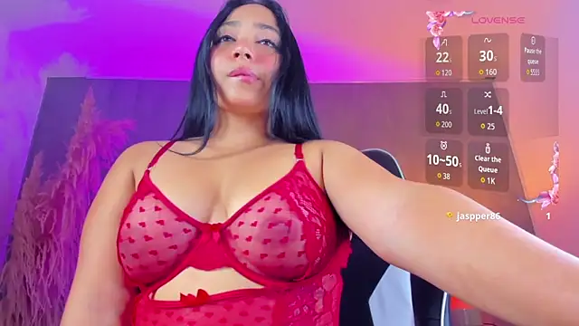luccia smith online show from May 2, 2:27 am