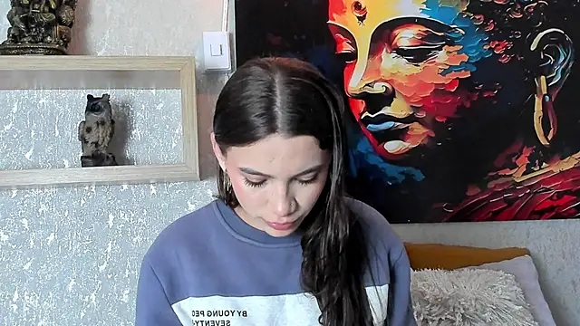 aitana baker  online show from February 6, 3:11 am