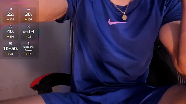 Snapshot of Bastian_MCcormick chatting on October 25, 12:13 pm Bastian MCcormick online show from October 25, 12:13 pm