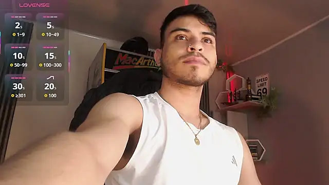 Snapshot of Bastian_MCcormick chatting on October 28, 12:09 pm Bastian MCcormick online show from October 28, 12:09 pm