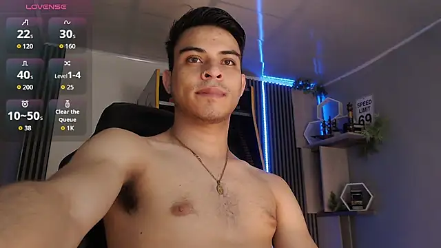 Snapshot of Bastian_MCcormick chatting on November 10, 1:43 pm Bastian MCcormick online show from November 10, 1:43 pm