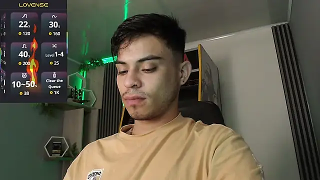 Snapshot of Bastian_MCcormick chatting on November 14, 12:26 pm Bastian MCcormick online show from November 14, 12:26 pm