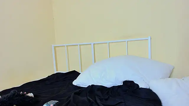 Snapshot of Naughty_Angelll chatting on October 16, 11:06 pm Naughty Angelll online show from October 16, 11:06 pm