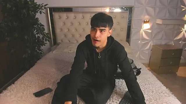 IM DAREN online show from February 6, 3:11 am